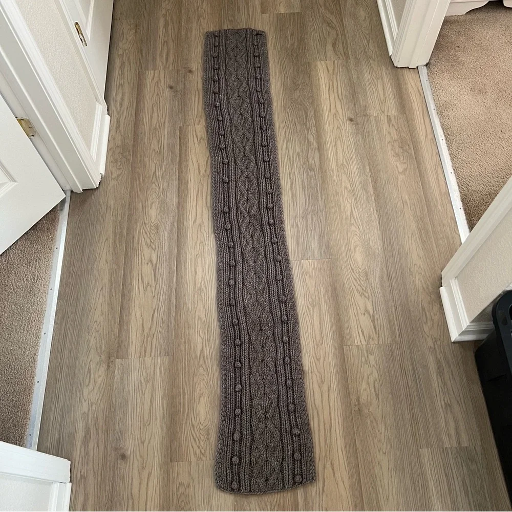 Seeberger Wool Blend Chunky Cable Knit Scarf